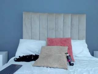 Alice_Jones nude and sexy before cam for live chat