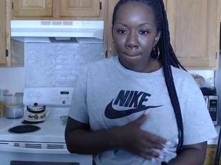 Ameena Jade nude and sexy before cam for live chat