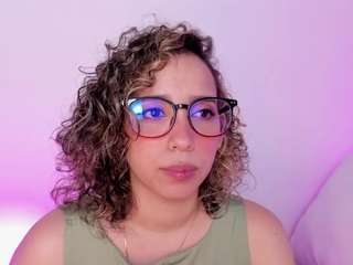 Apartment 28 nude and sexy before cam for live chat