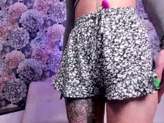 Bolotai nude and sexy before cam for live chat