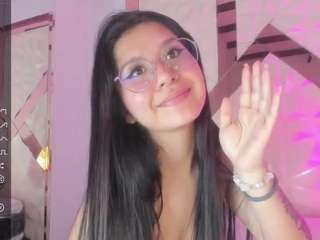 Mia-sweett nude and sexy before cam for live chat