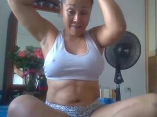 Molly Glitter nude and sexy before cam for live chat
