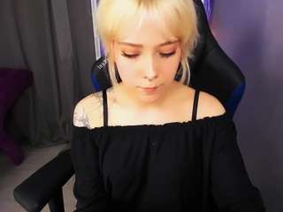 NanaAngel nude and sexy before cam for live chat