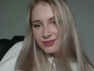NicoleBest nude and sexy before cam for live chat