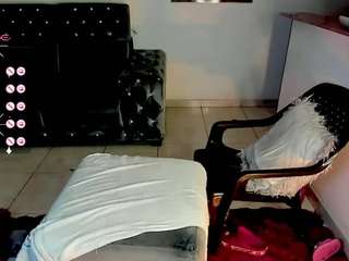 Onika-Queen , ? nude and sexy before cam for live chat