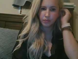 PrettyJ nude and sexy before cam for live chat