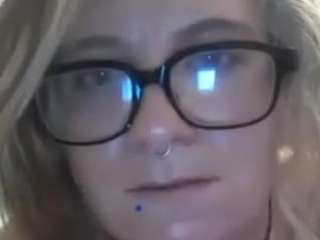 PrincessBear nude and sexy before cam for live chat