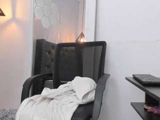 Adhara-bell nude and sexy before cam for live chat