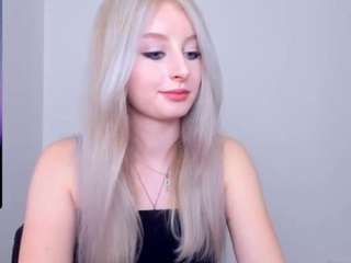 AlisaaCooper nude and sexy before cam for live chat