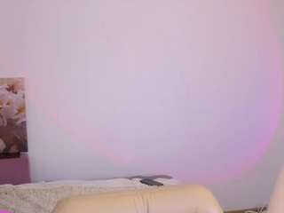 Amyadamz nude and sexy before cam for live chat