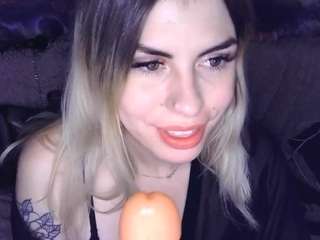 Brookemiss nude and sexy before cam for live chat