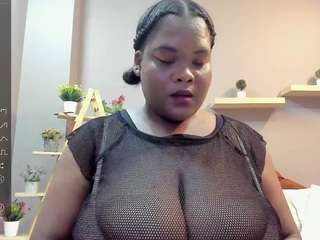 Brunettenatural nude and sexy before cam for live chat