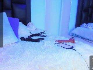 CaroolX nude and sexy before cam for live chat