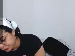 CatyRoss nude and sexy before cam for live chat