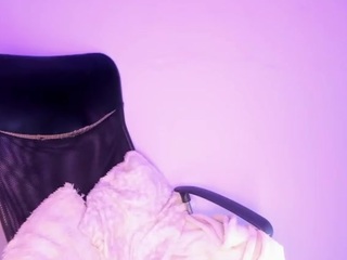 Cole-gox nude and sexy before cam for live chat