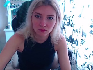 DaniellaTrue1 nude and sexy before cam for live chat