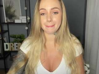 EXTASYcoralie nude and sexy before cam for live chat