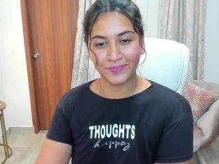 Katty-evans nude and sexy before cam for live chat