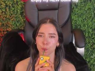 Kim Joi Wet nude and sexy before cam for live chat