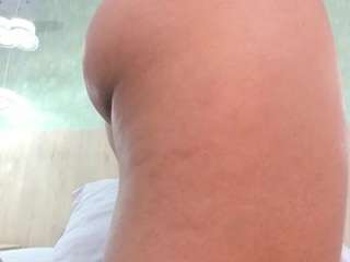 Maitejhons nude and sexy before cam for live chat