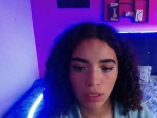 Nahomyprettyy nude and sexy before cam for live chat