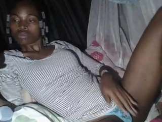 Sexidolli nude and sexy before cam for live chat