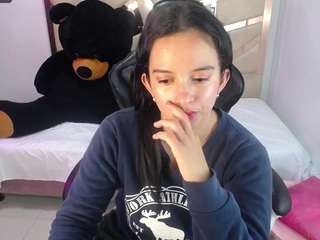 Ssaara-a nude and sexy before cam for live chat