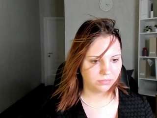 Stacy-Luv nude and sexy before cam for live chat