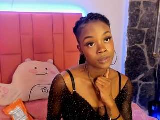 Taylor-West nude and sexy before cam for live chat