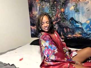 Viona_Starr nude and sexy before cam for live chat