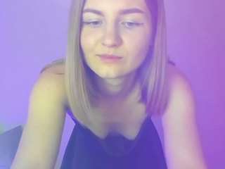 YourSunShining nude and sexy before cam for live chat