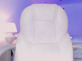 Aliice nude and sexy before cam for live chat