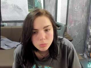 Charlin4u nude and sexy before cam for live chat