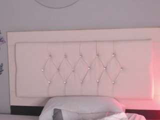 Gennesis-aris nude and sexy before cam for live chat
