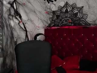 Giovannadiprinzio nude and sexy before cam for live chat