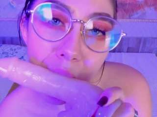 Honeytash nude and sexy before cam for live chat