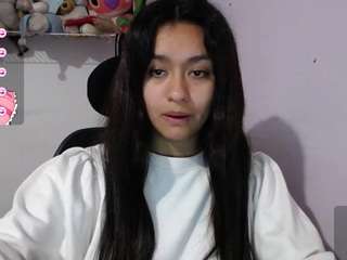 Jaree18 nude and sexy before cam for live chat
