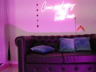 Jessi-lamus nude and sexy before cam for live chat