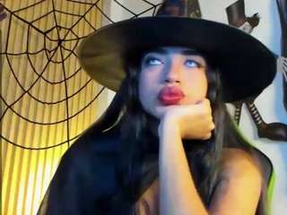 Karla-clark nude and sexy before cam for live chat