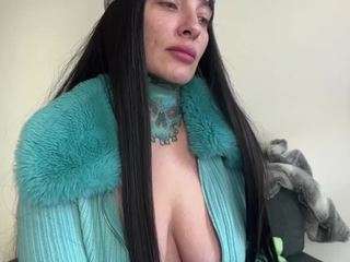 Kxtiemccxnn nude and sexy before cam for live chat