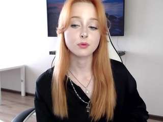 Leisytaylor nude and sexy before cam for live chat