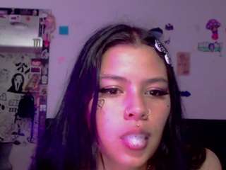 Macca Diaz nude and sexy before cam for live chat