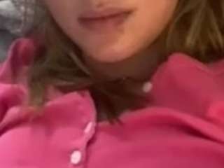 Megan ojara nude and sexy before cam for live chat