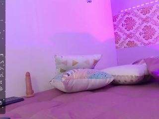 Miitsuri-tay nude and sexy before cam for live chat