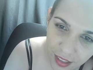 PenelopeHott nude and sexy before cam for live chat
