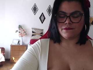 Samanthabbwxl nude and sexy before cam for live chat