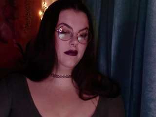 Switch Goddess Kehala nude and sexy before cam for live chat