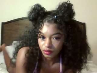 Barbiedoll-jasmine nude and sexy before cam for live chat