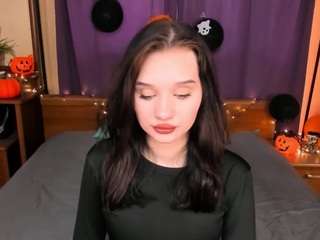 Emma-jass nude and sexy before cam for live chat