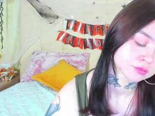 Jennifer-M1ller nude and sexy before cam for live chat